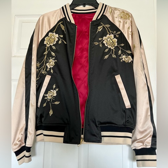 NWOT Express Reversible Embroidered Jacket. Size XS. - Picture 2 of 12